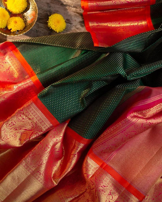 Beautiful Rich Pallu & Jaccquard Work On All Over Saree - thevendorvilla