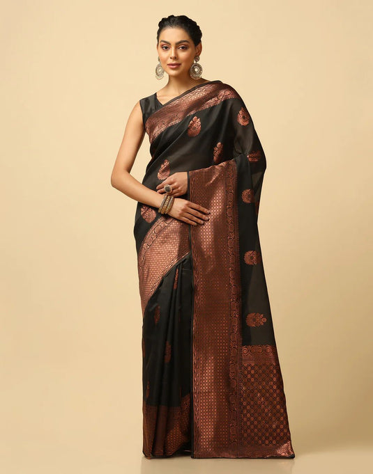 Beautiful Rich Pallu & Jaccquard Work On All Over Saree - thevendorvilla