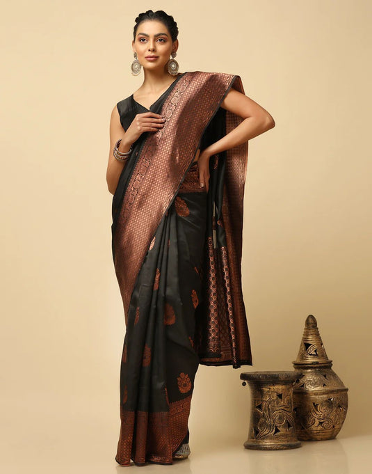 Beautiful Rich Pallu & Jaccquard Work On All Over Saree - thevendorvilla