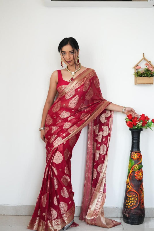 Luxurious Linen: The Soft Slub Ready Wear Saree