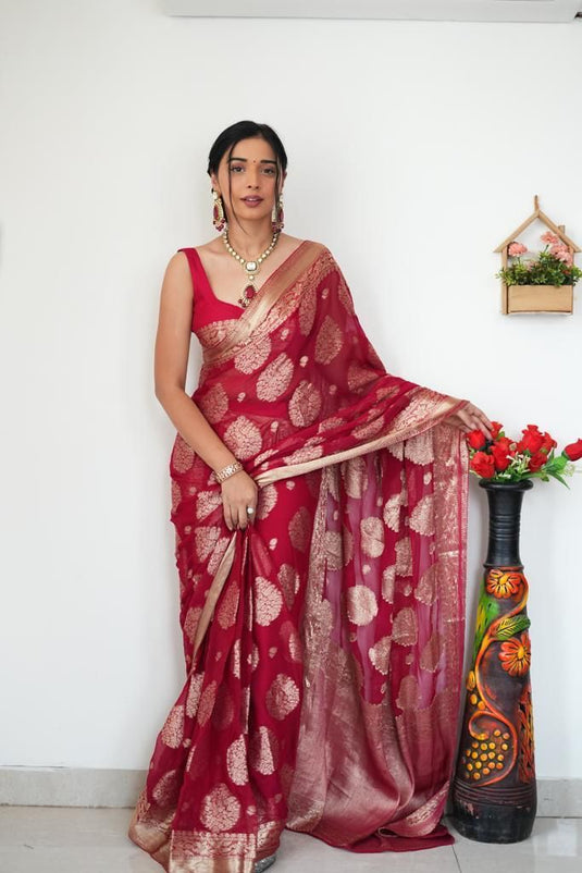 Luxurious Linen: The Soft Slub Ready Wear Saree