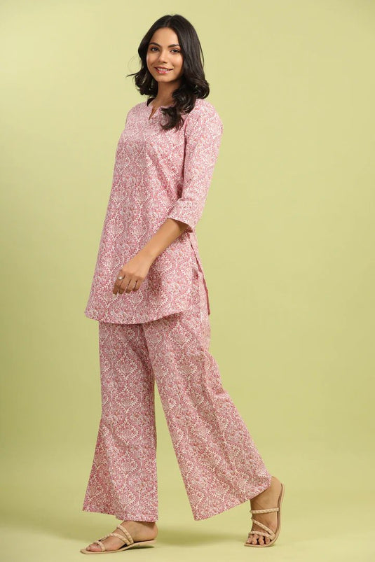 Women Notch Neck Pink Printed Kurta & Pants Co-Ord Set - thevendorvilla